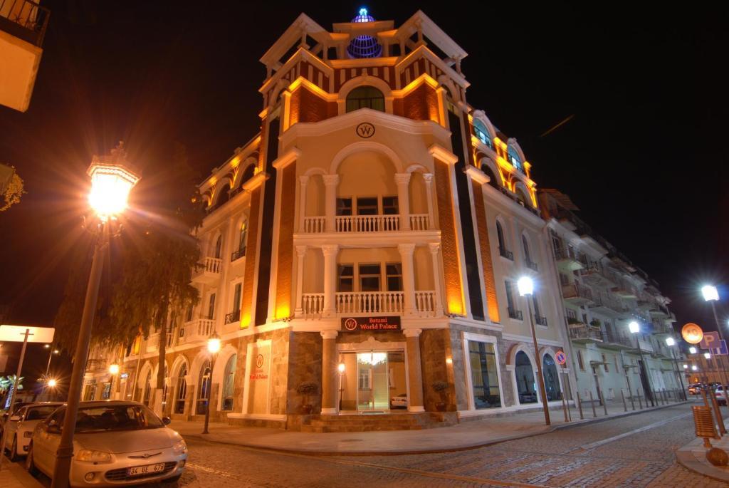 Batumi World Palace Exteriör bild